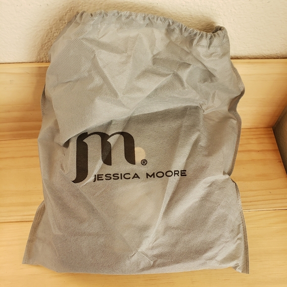 Jessica Moore Quilted Backpack Berry Black Magnetic Closure Med New - Picture 11 of 11